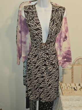 XOXO Leaf Print Deep V Dress SMALL